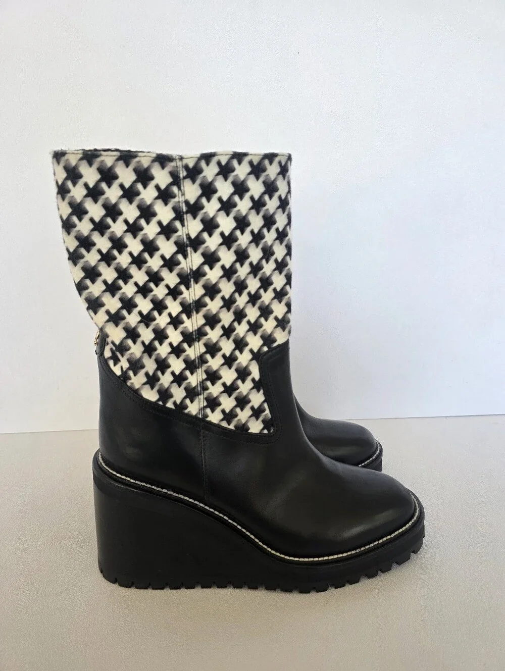 Jimmy Choo Yola Two-Tone Houndstooth Wedge Boots Chunky Lug Sole Leather 37 7